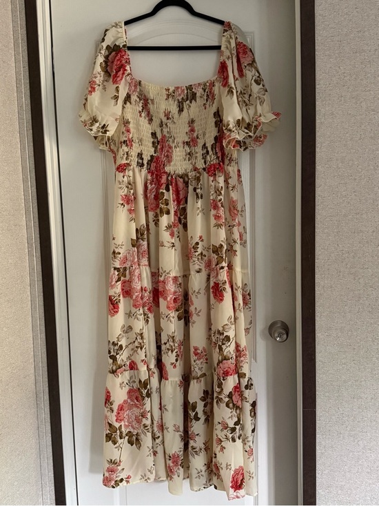 Dresses & Skirts - Cream Floral Smocked Puff-Sleeve Womens Dress